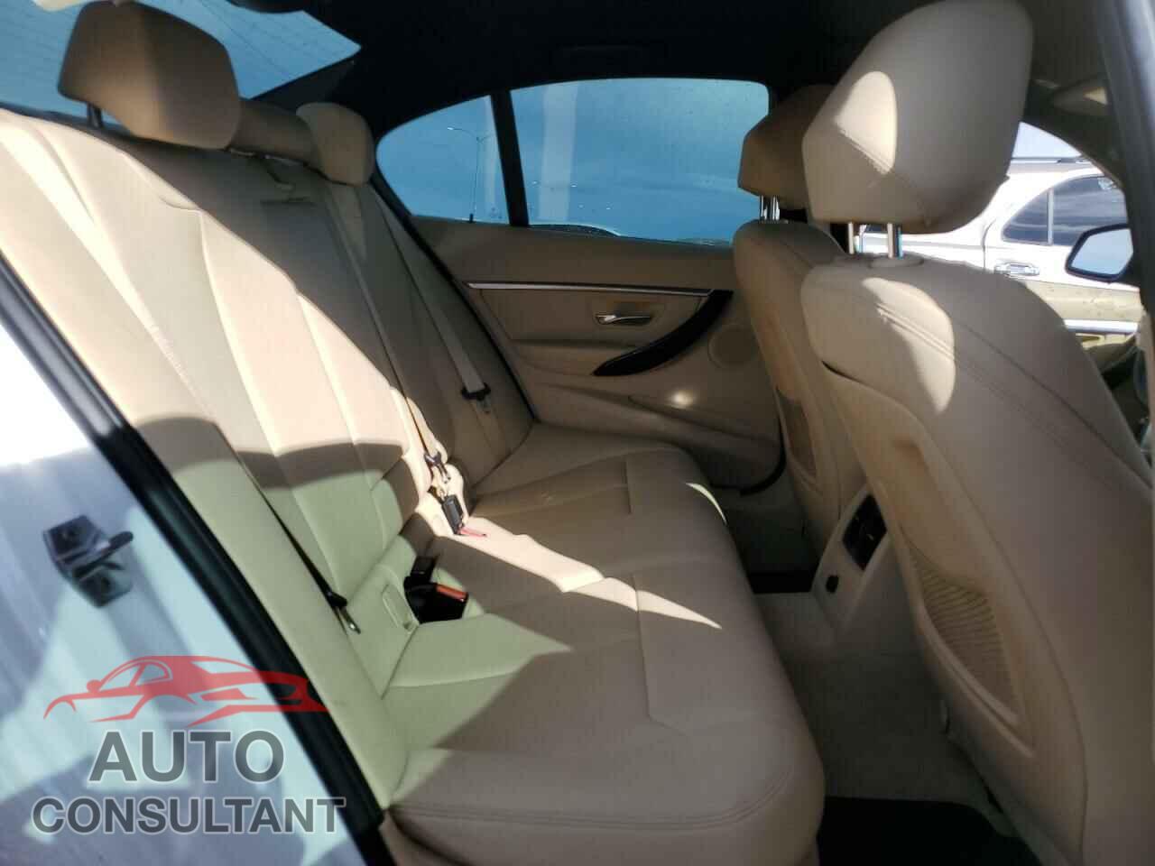 BMW 3 SERIES 2016 - WBA8E9G50GNU27991
