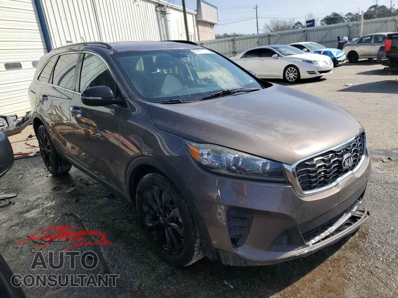 KIA SORENTO 2019 - 5XYPG4A59KG600072