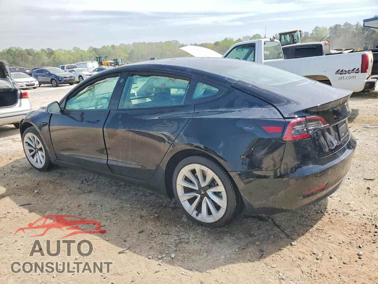 TESLA MODEL 3 2022 - 5YJ3E1EA8NF372085