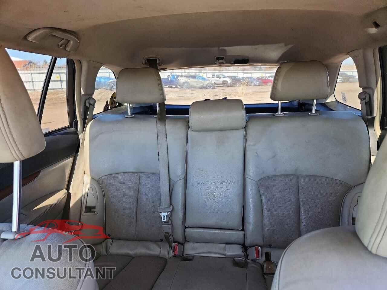 SUBARU OUTBACK 2014 - 4S4BRCLC3E3237475
