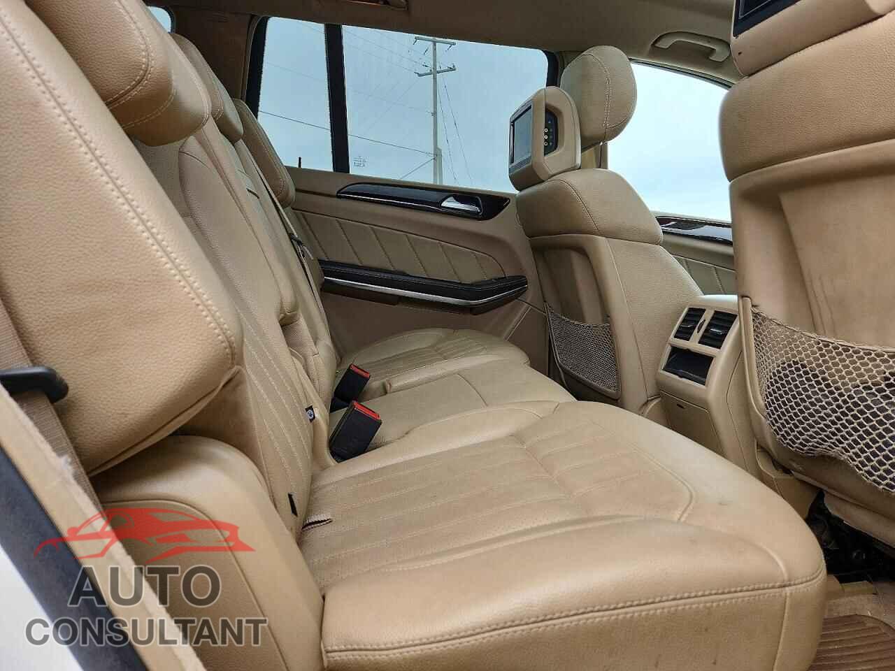 MERCEDES-BENZ GL-CLASS 2014 - 4JGDF7CE3EA398768