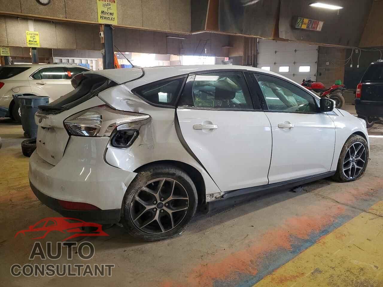 FORD FOCUS 2017 - 1FADP3M24HL248794