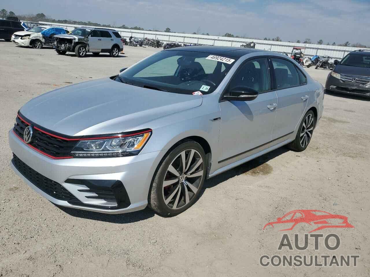 VOLKSWAGEN PASSAT 2018 - 1VWJM7A39JC047602