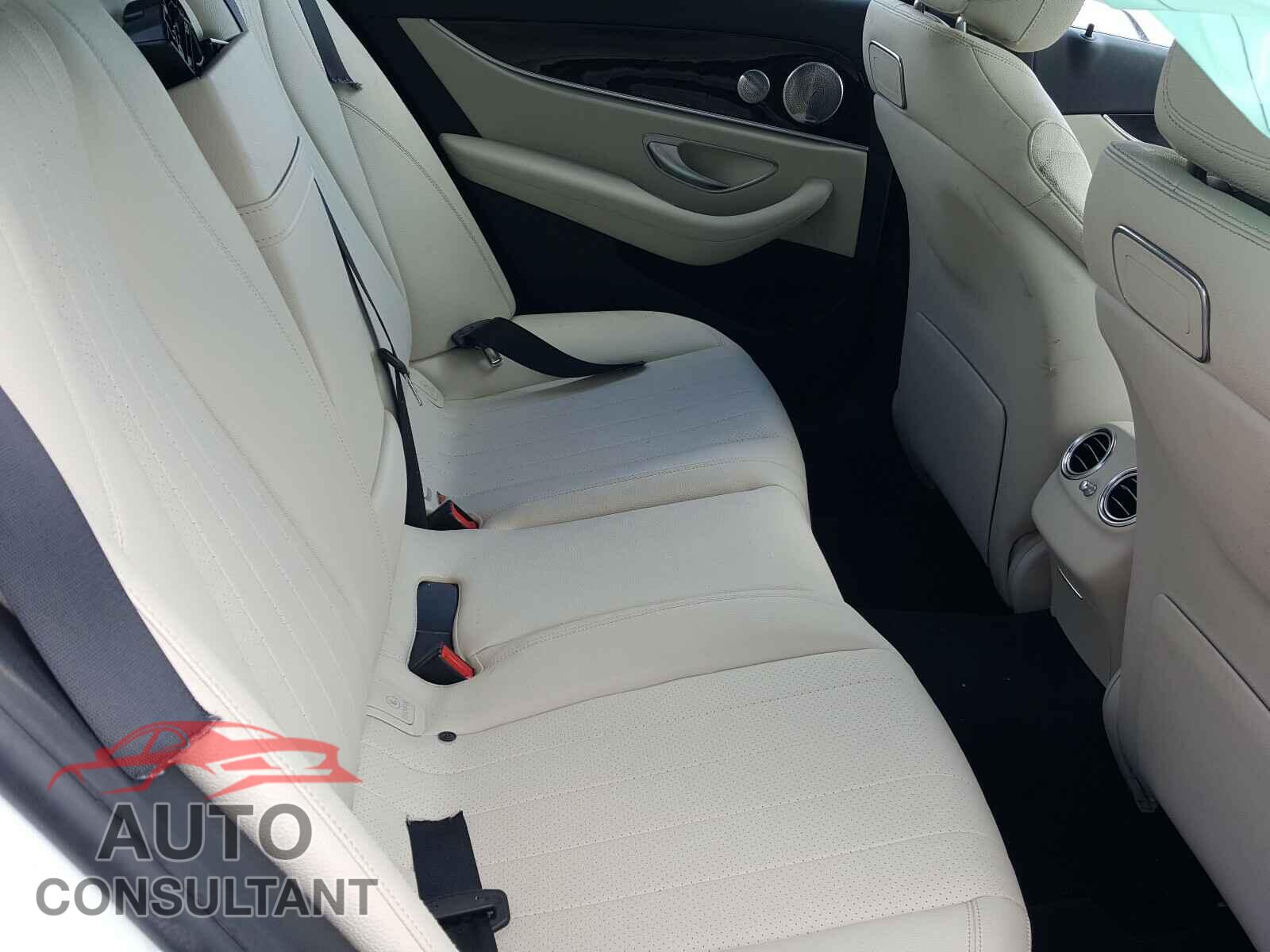 MERCEDES-BENZ E CLASS 2019 - WDDZF4JB2KA623345