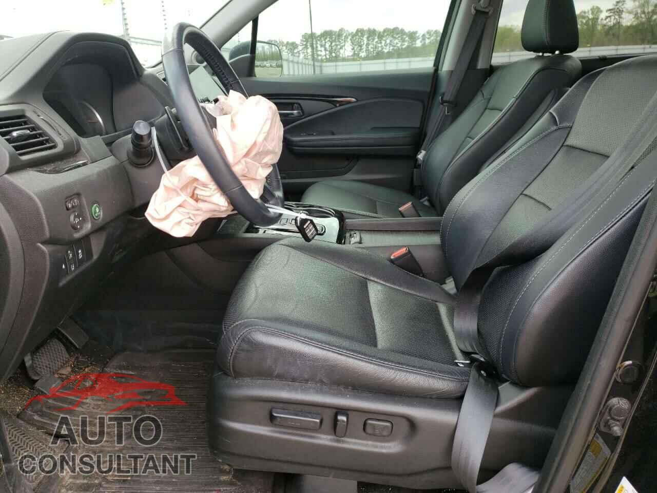 HONDA PILOT 2019 - 5FNYF6H01KB005575