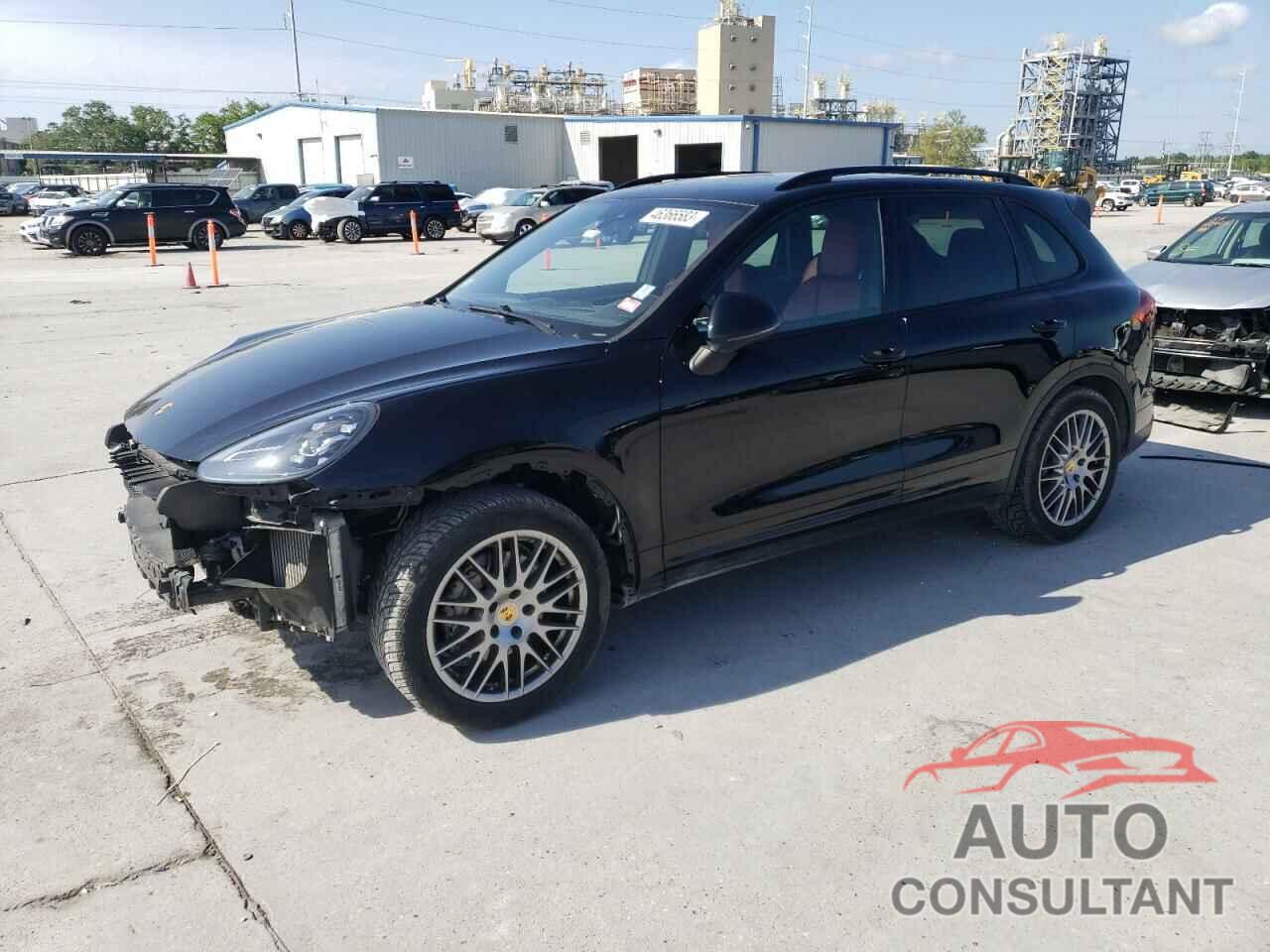 PORSCHE CAYENNE 2017 - WP1AB2A20HLA51114