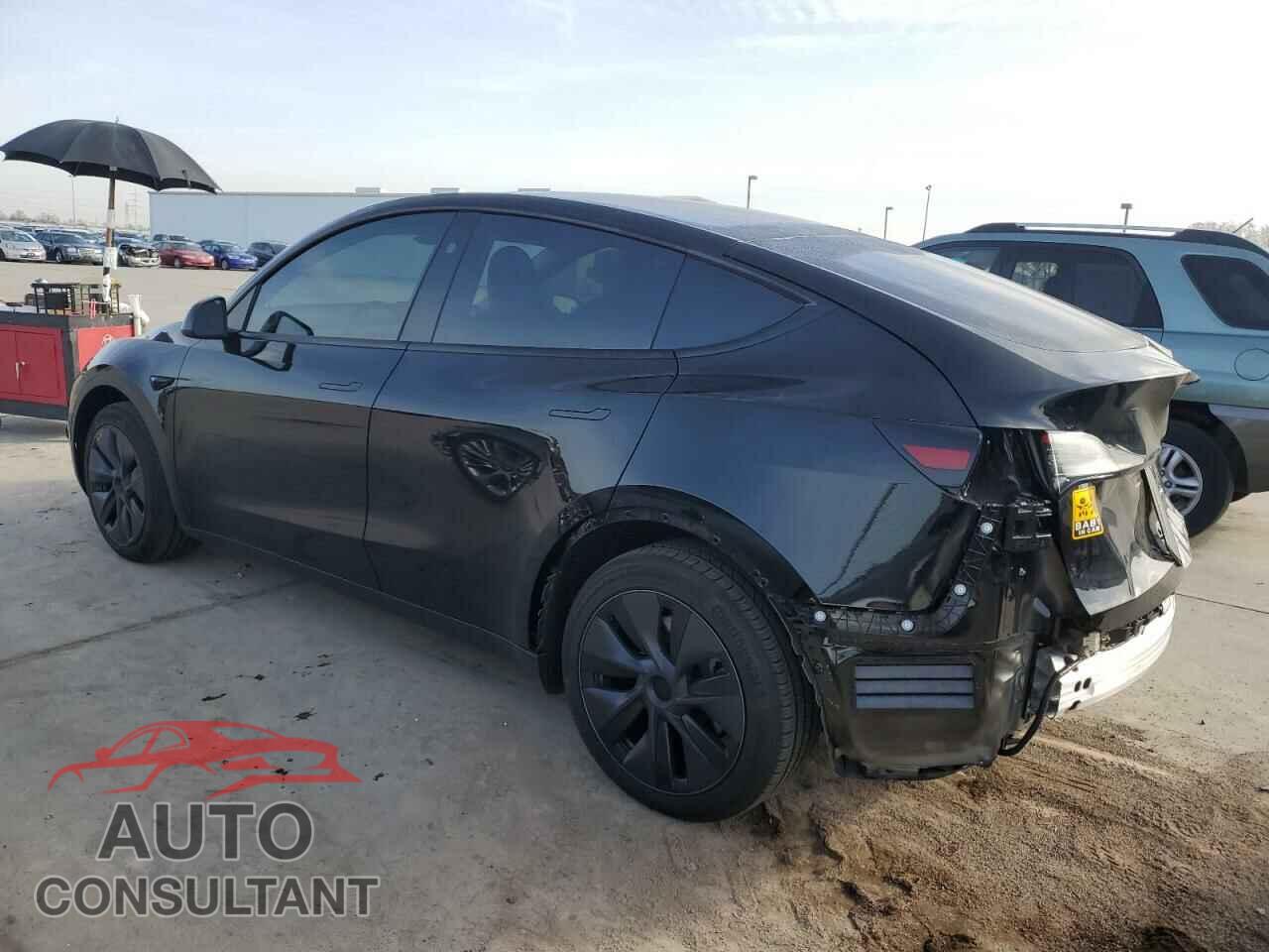 TESLA MODEL Y 2025 - 7SAYGAEE7SF215150