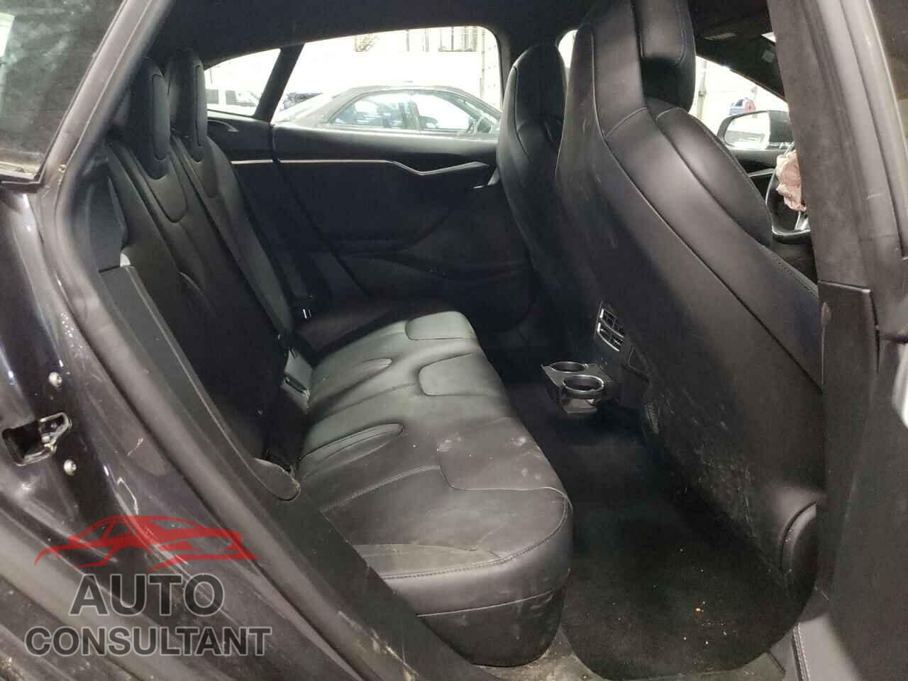TESLA MODEL S 2017 - 5YJSA1E23HF192310