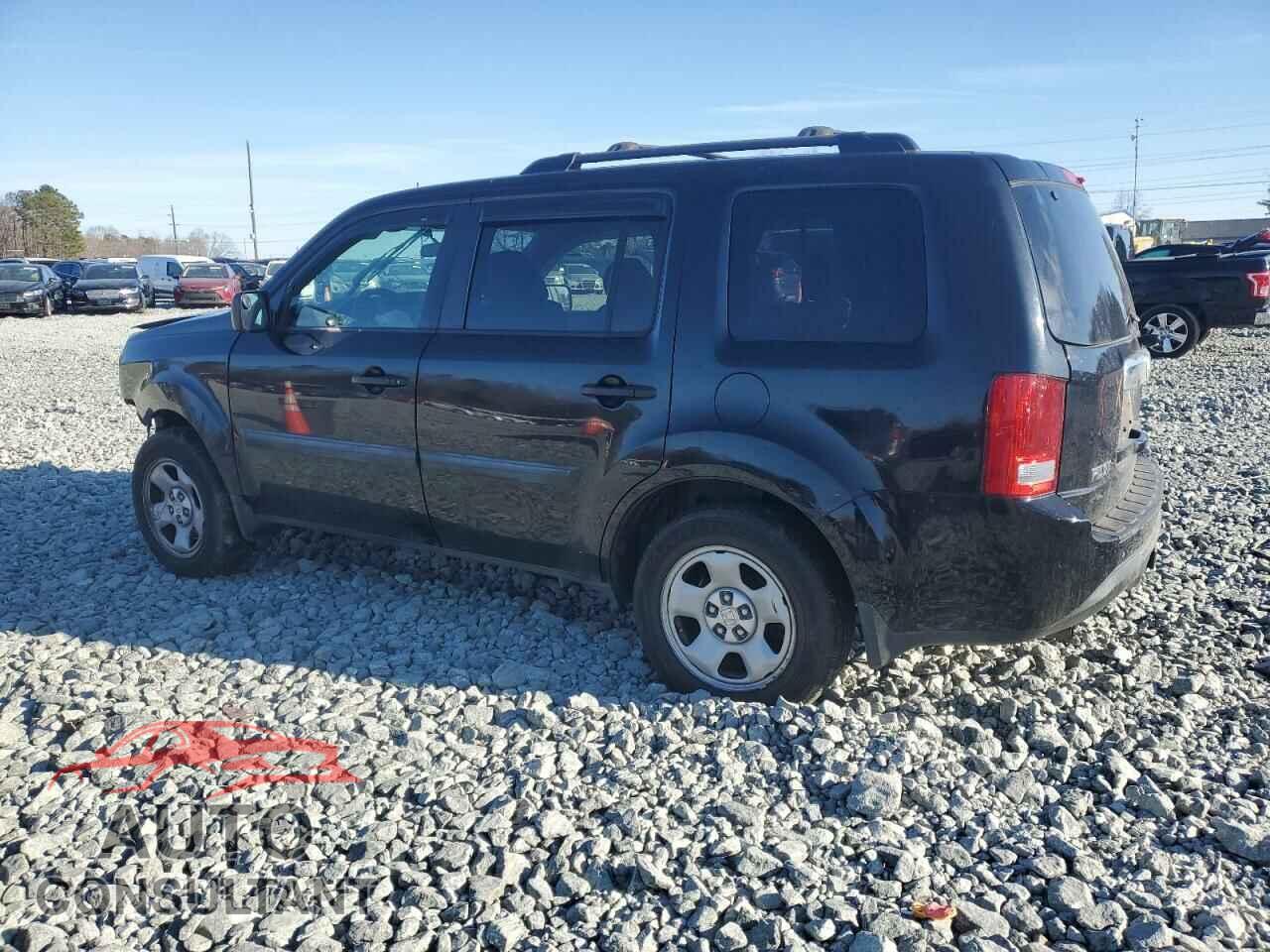 HONDA PILOT 2013 - 5FNYF4H2XDB041175