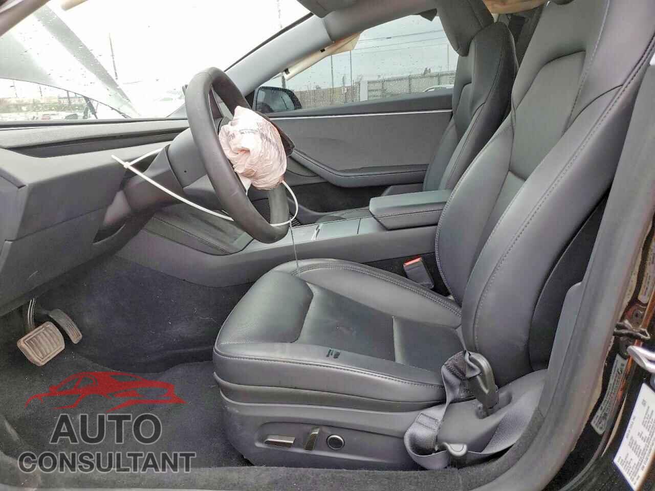 TESLA MODEL 3 2024 - 5YJ3E1EA0RF744718