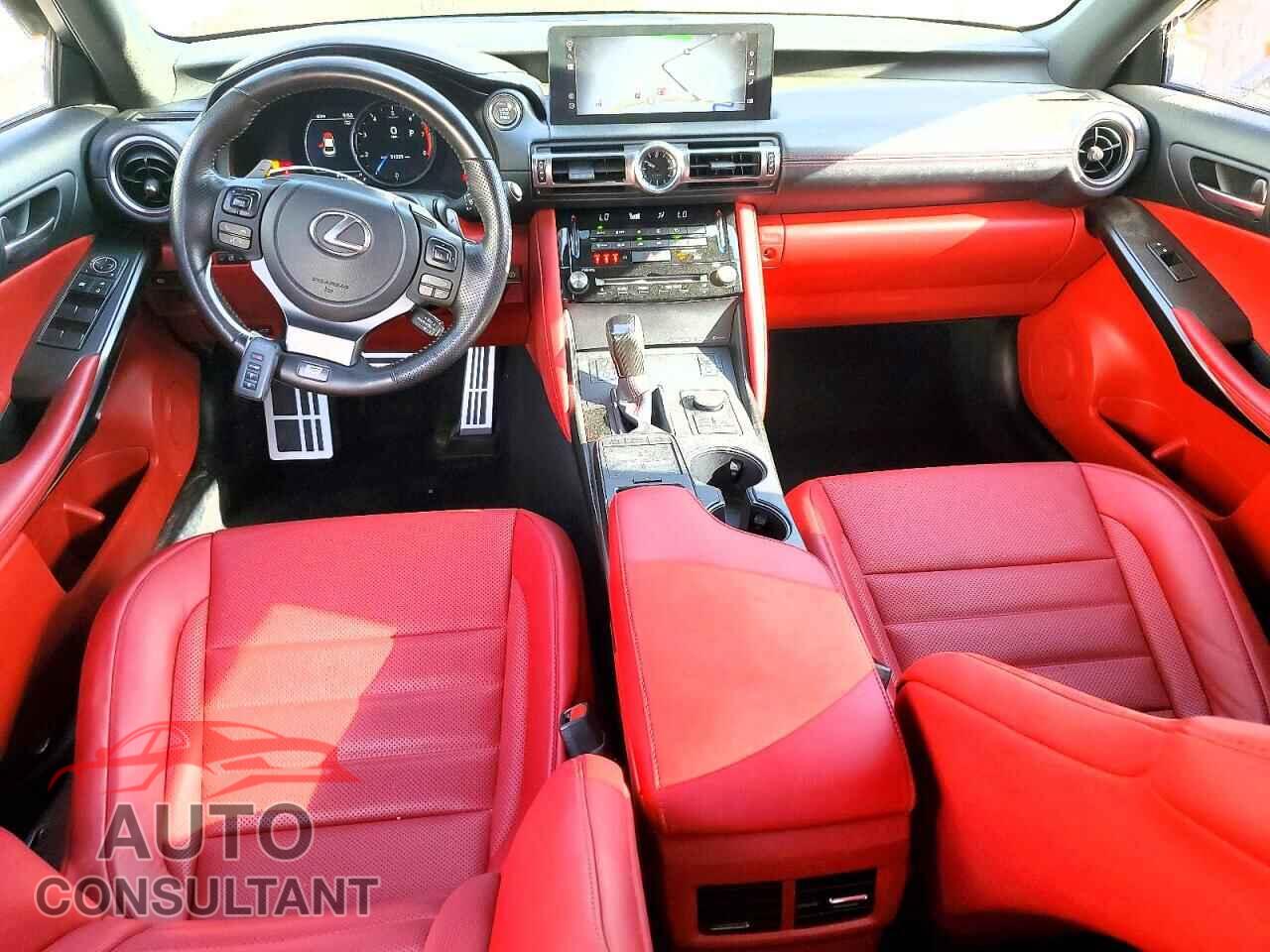 LEXUS IS 2021 - JTHGZ1B29M5043655