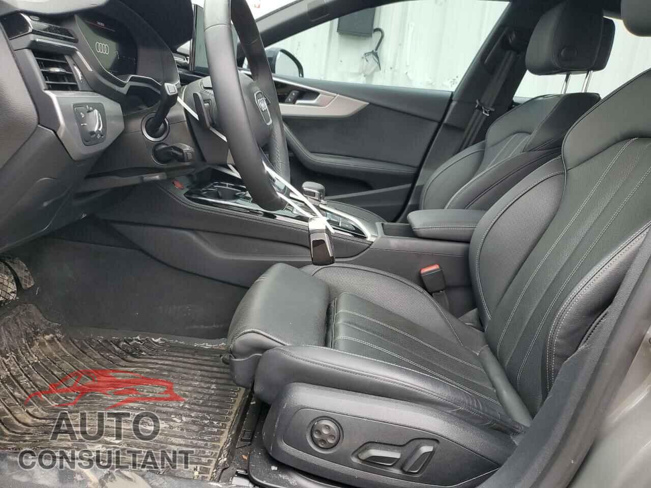 AUDI A5 2023 - WAUFACF50PA068392