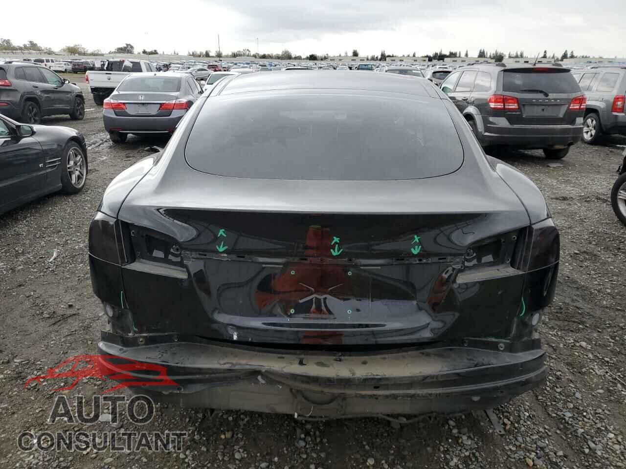 TESLA MODEL S 2013 - 5YJSA1DP7DFP18056