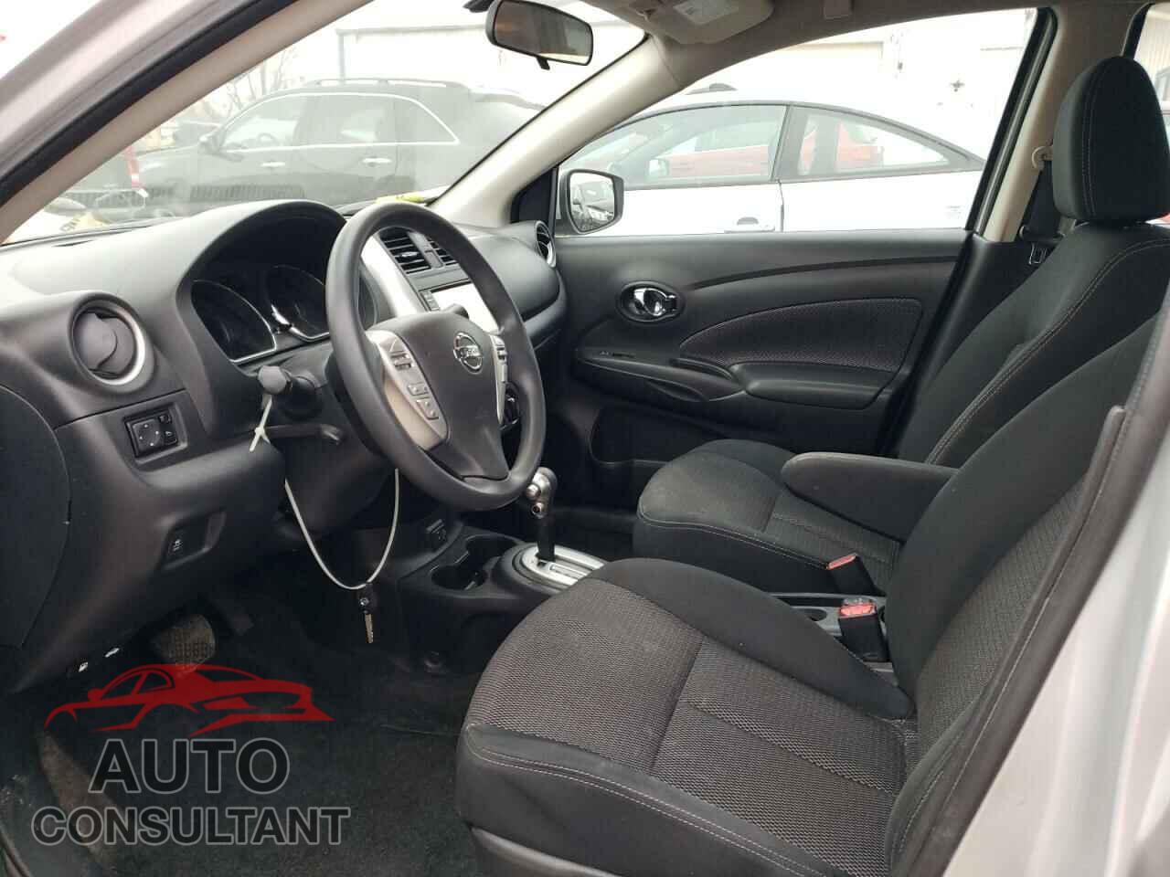 NISSAN VERSA 2019 - 3N1CN7AP3KL841080