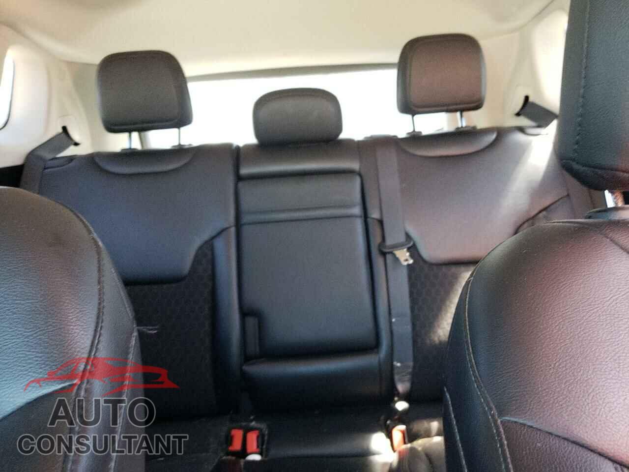 JEEP COMPASS 2020 - 3C4NJDBB7LT101018