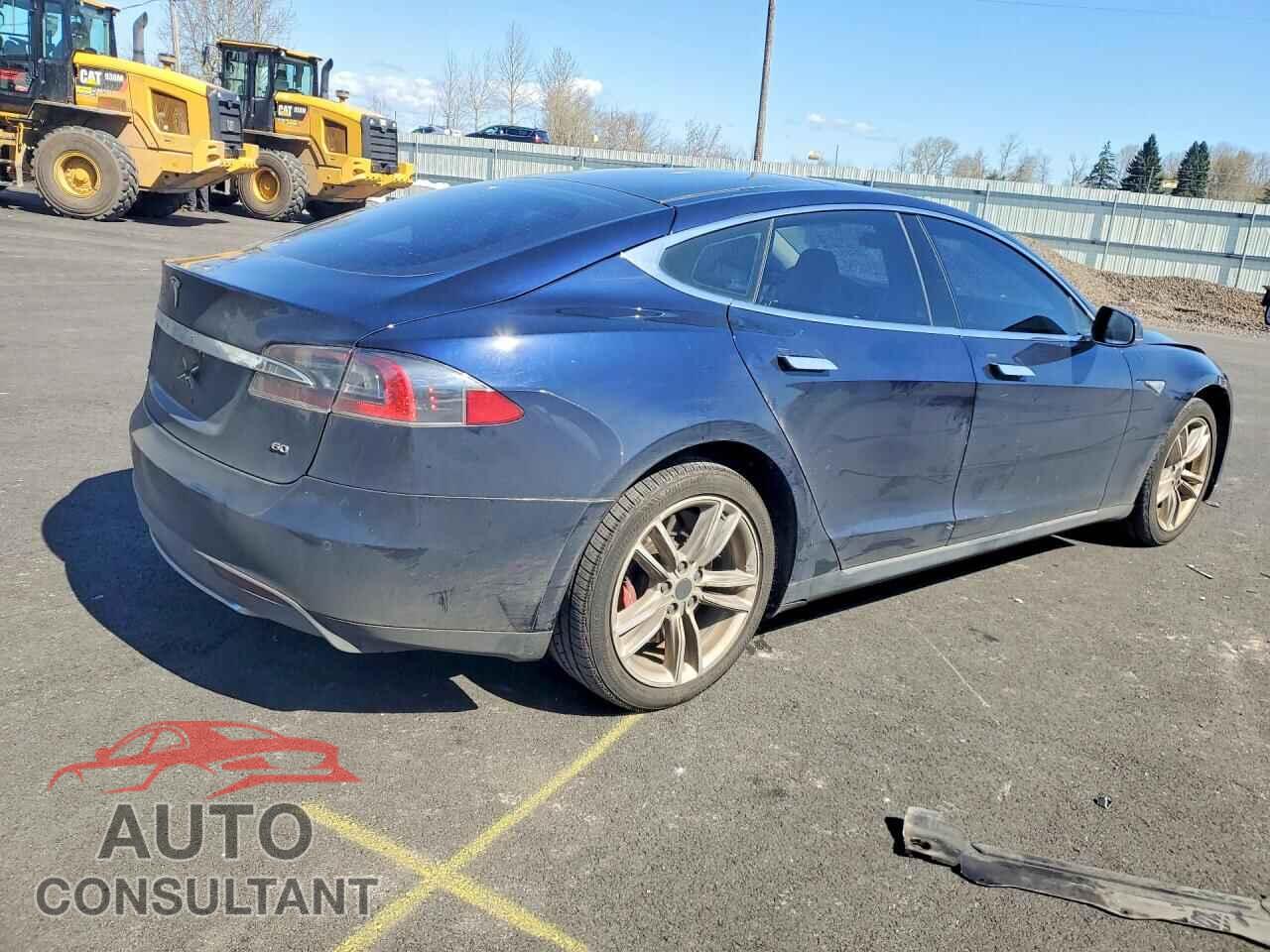 TESLA MODEL S 2014 - 5YJSA1S13EFP51202