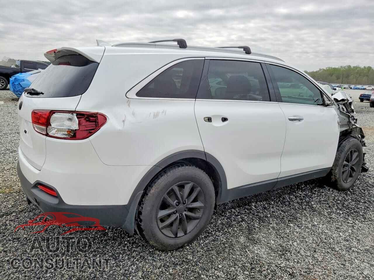 KIA SORENTO 2017 - 5XYPG4A58HG225462