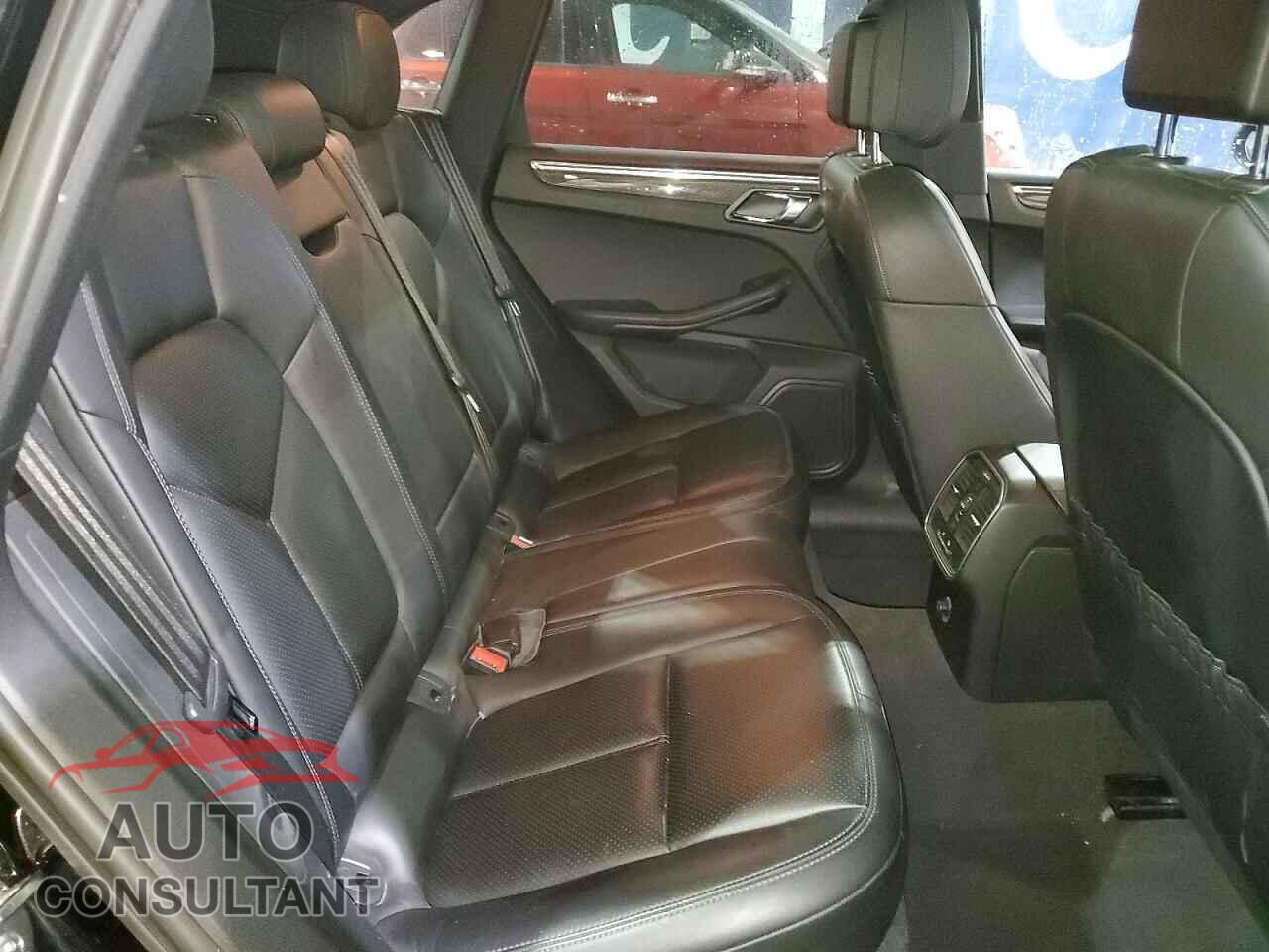 PORSCHE MACAN 2015 - WP1AB2A55FLB44122