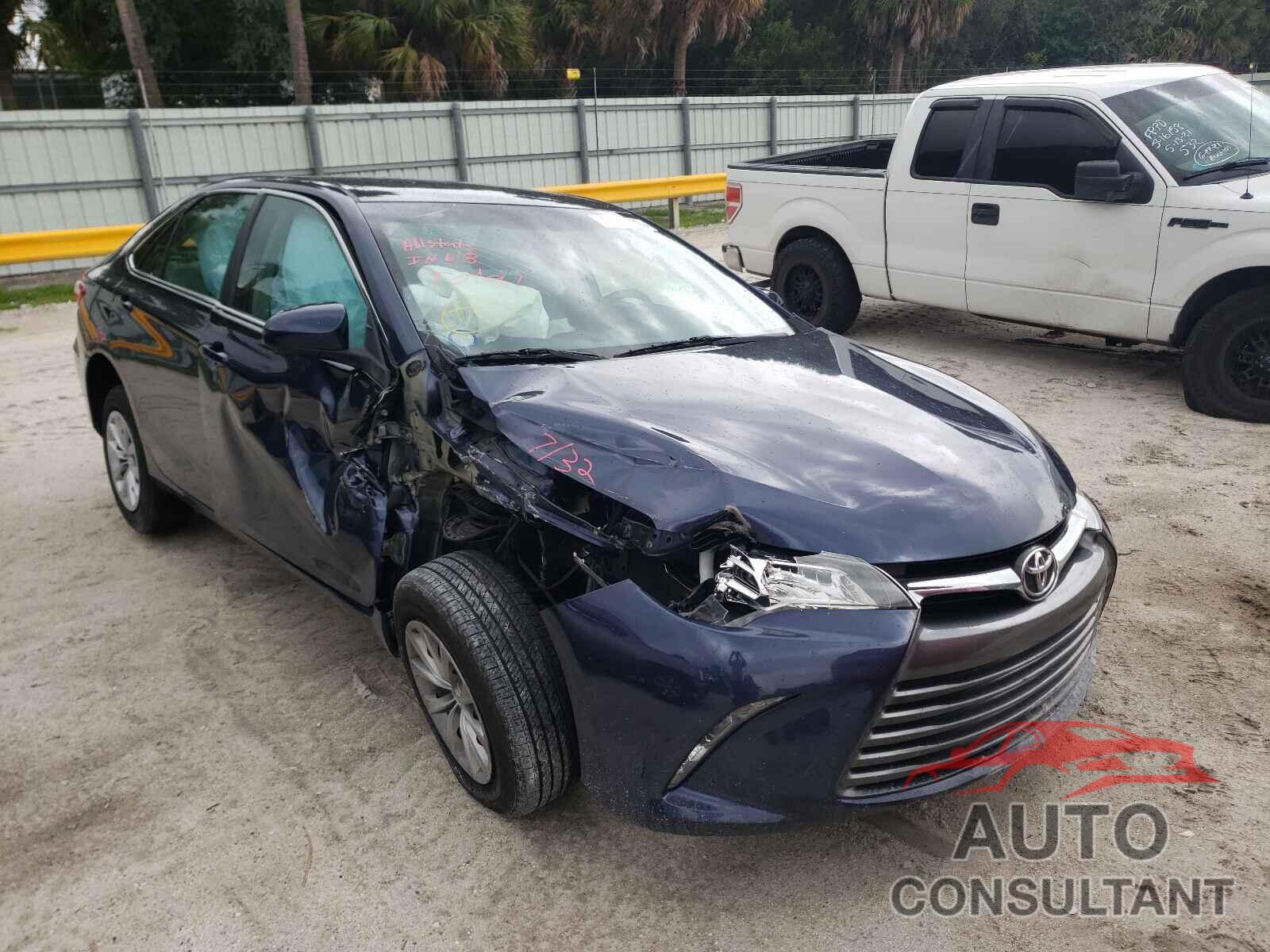 TOYOTA CAMRY 2016 - 4T4BF1FK2GR558300