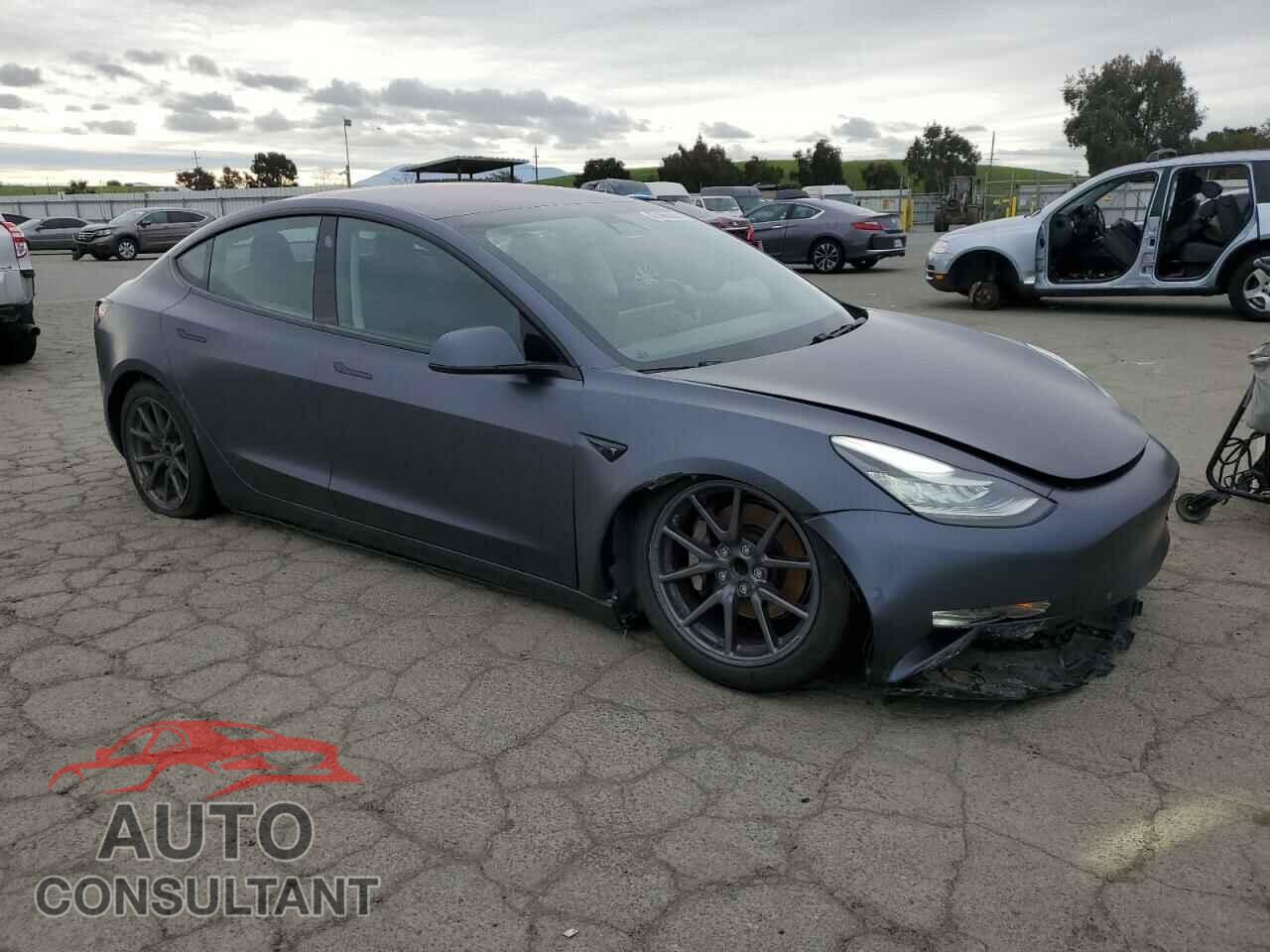 TESLA MODEL 3 2018 - 5YJ3E1EA7JF040214