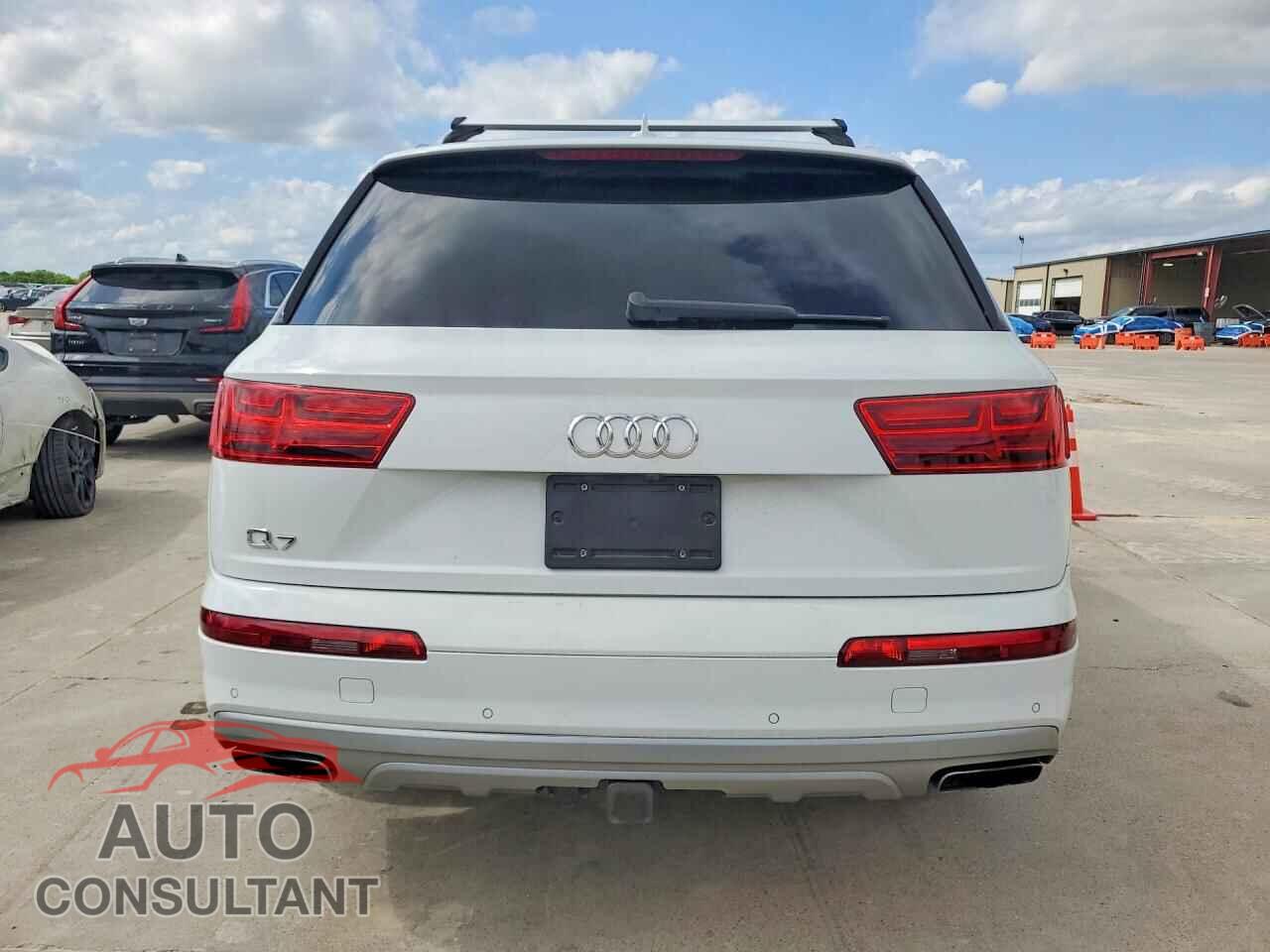 AUDI Q7 2019 - WA1VAAF79KD012375