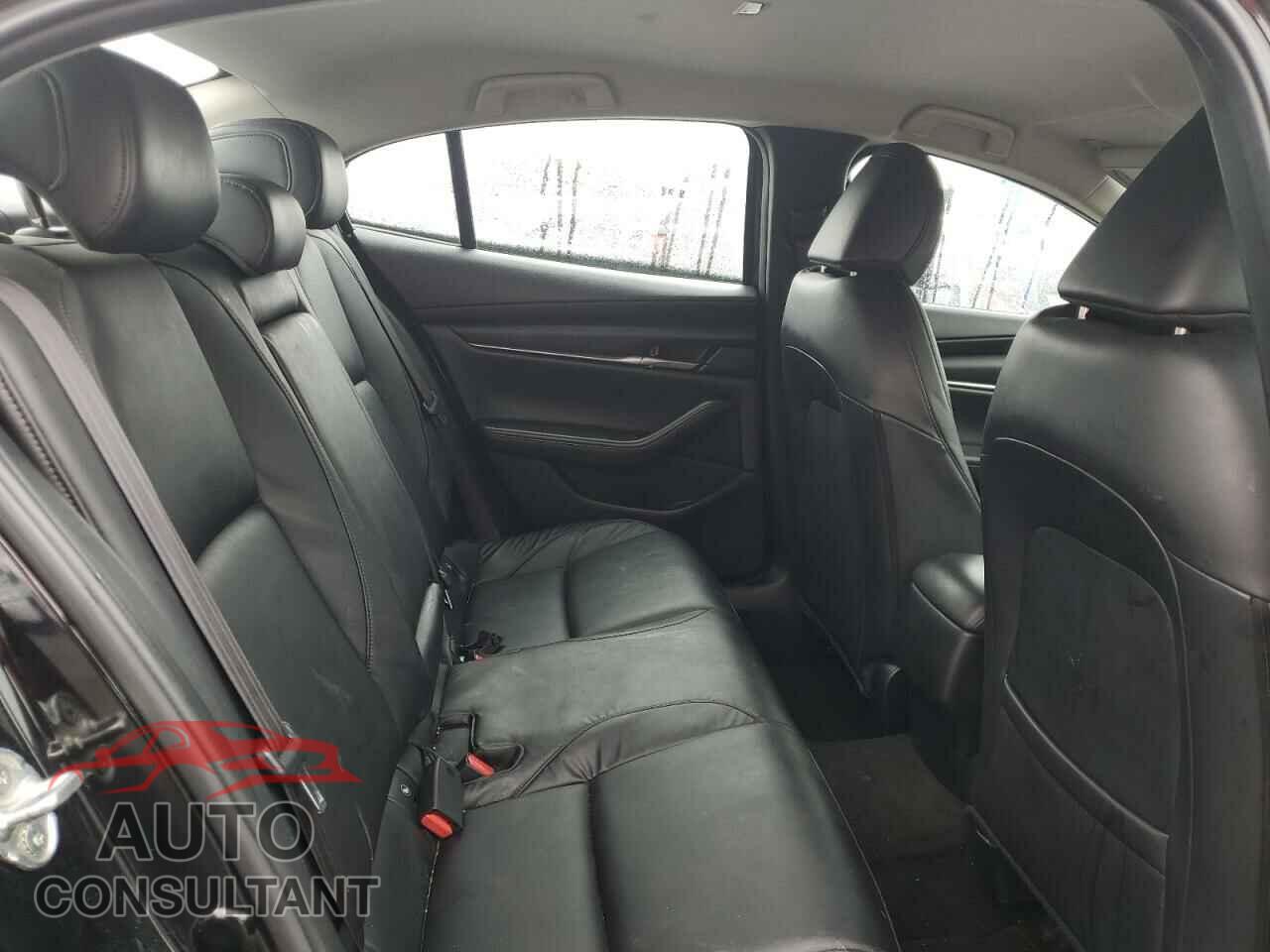 MAZDA 3 2021 - JM1BPABL0M1323322