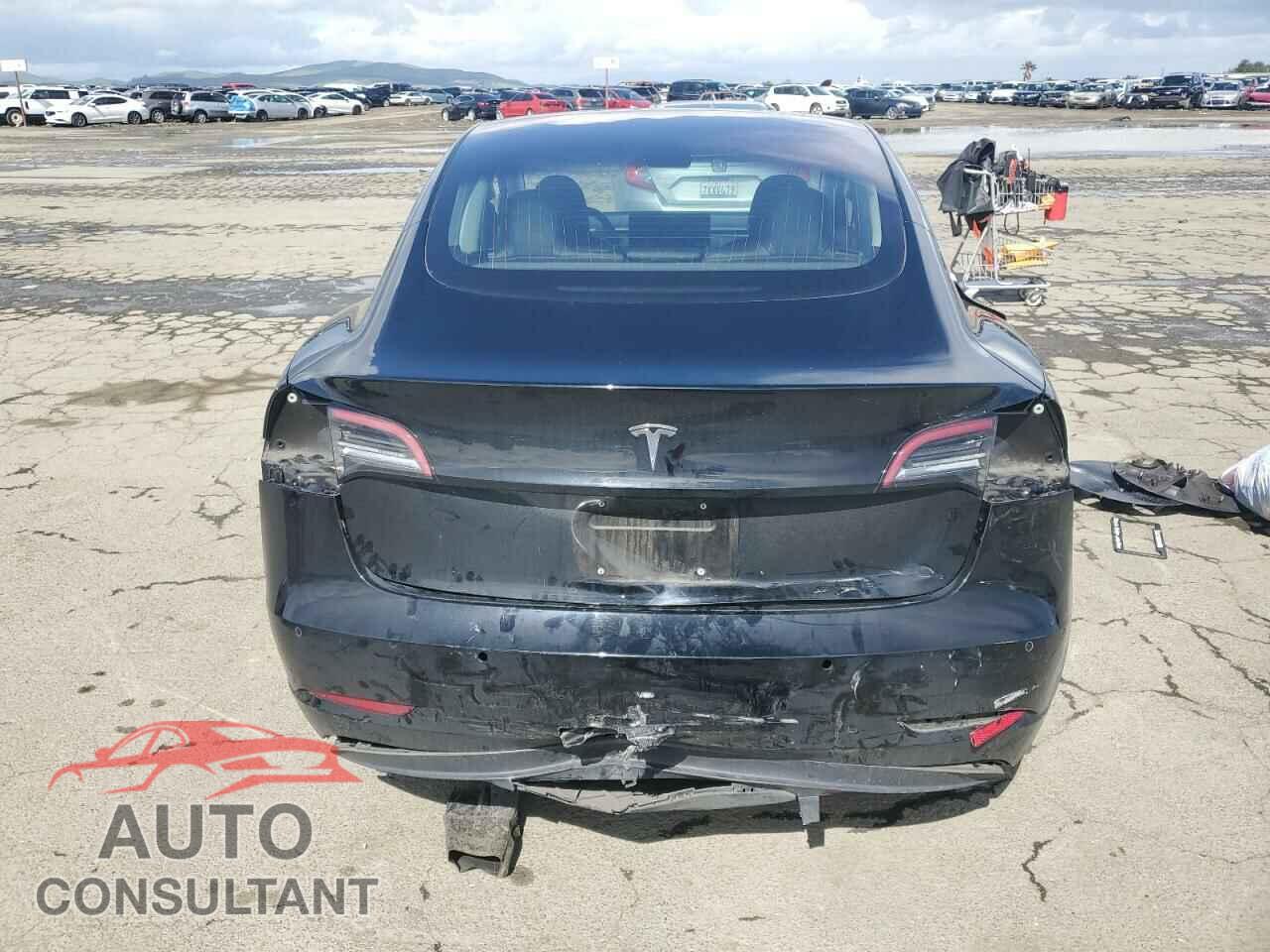 TESLA MODEL 3 2018 - 5YJ3E1EA0JF036313