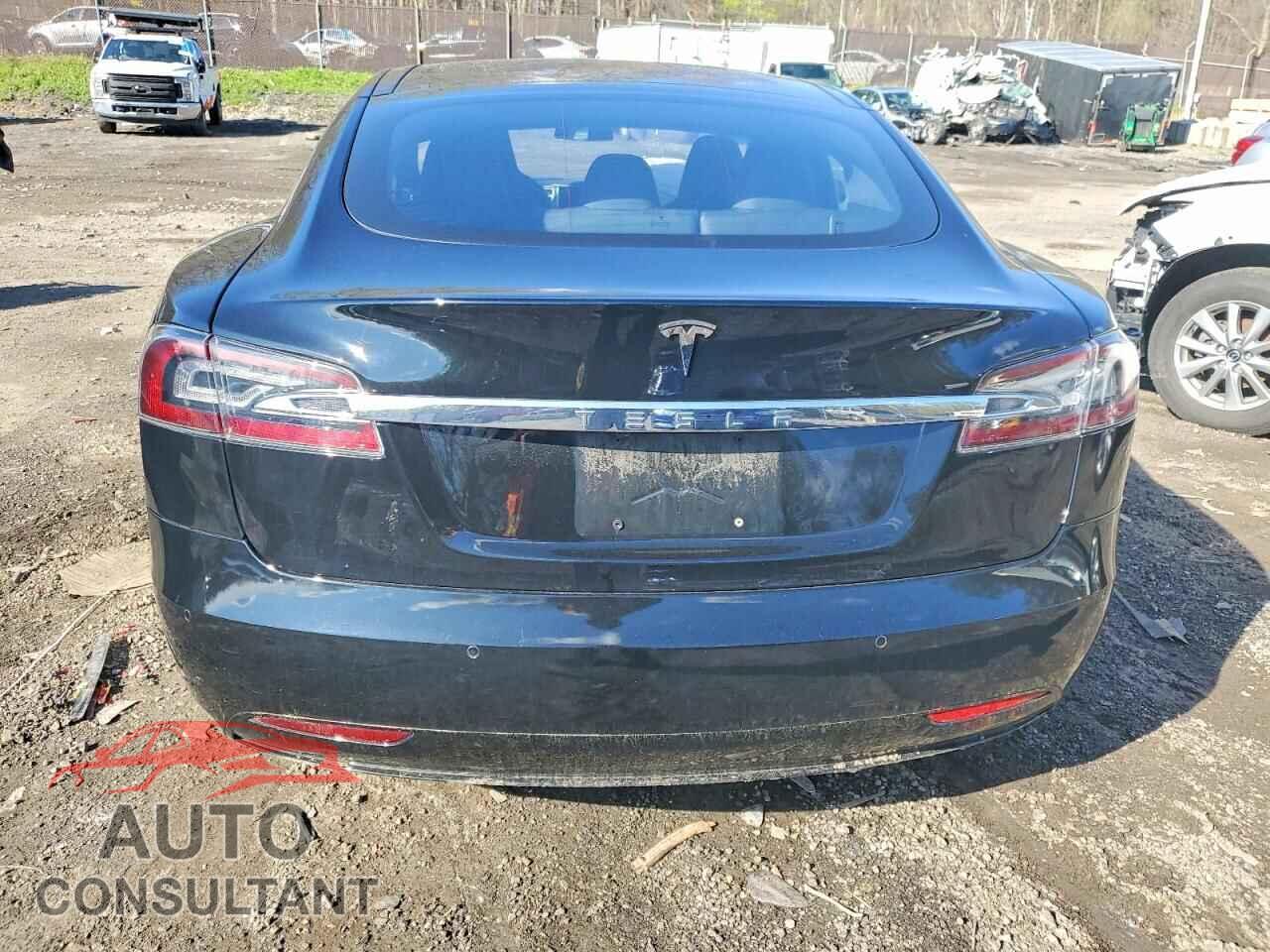TESLA MODEL S 2016 - 5YJSA1E2XGF144589