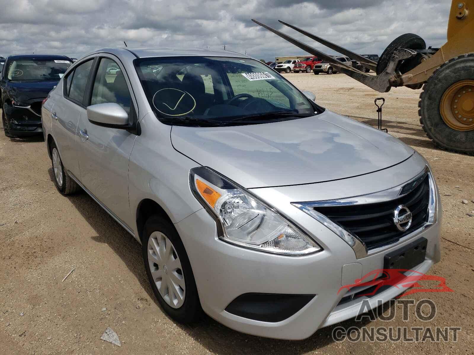 NISSAN VERSA 2019 - 3N1CN7AP8KL871465
