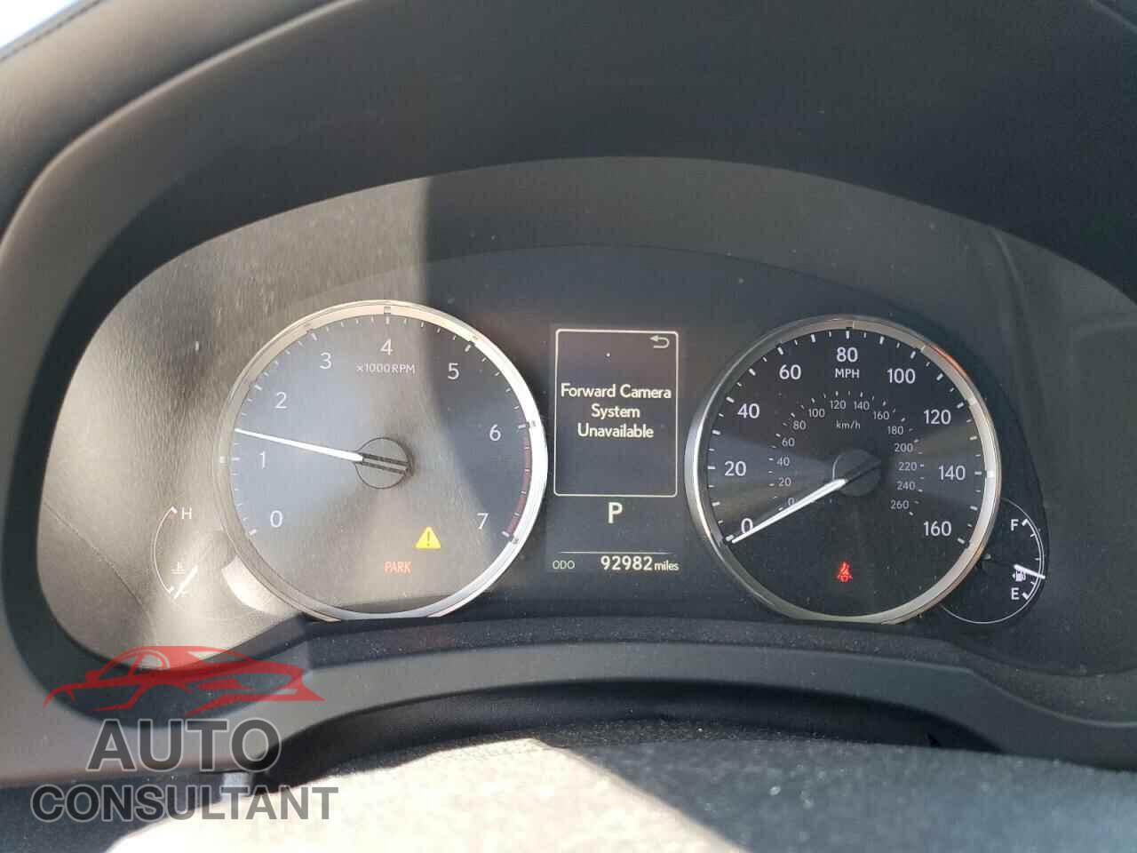 LEXUS IS 2017 - JTHBA1D29H5040419