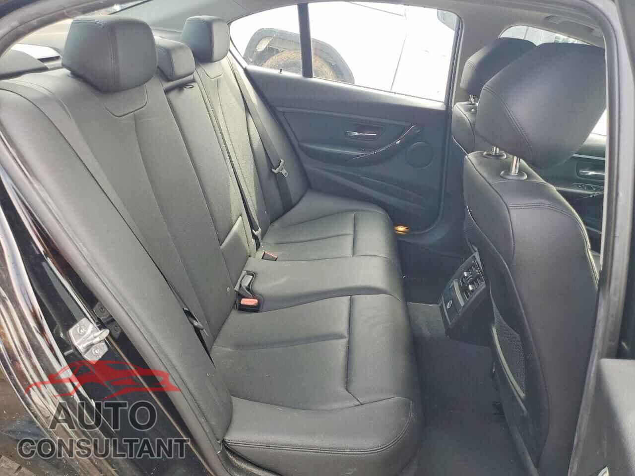 BMW 3 SERIES 2015 - WBA3C3C53FP665002