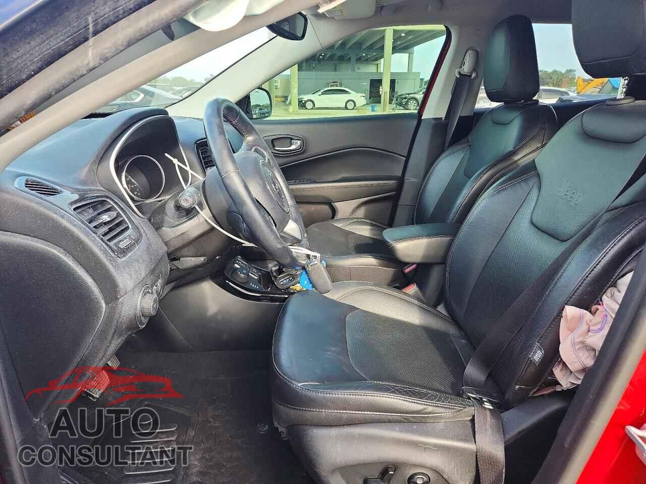 JEEP COMPASS 2018 - 3C4NJDCB3JT200527