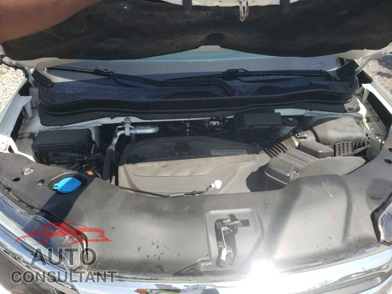 HONDA PILOT 2017 - 5FNYF5H31HB019716