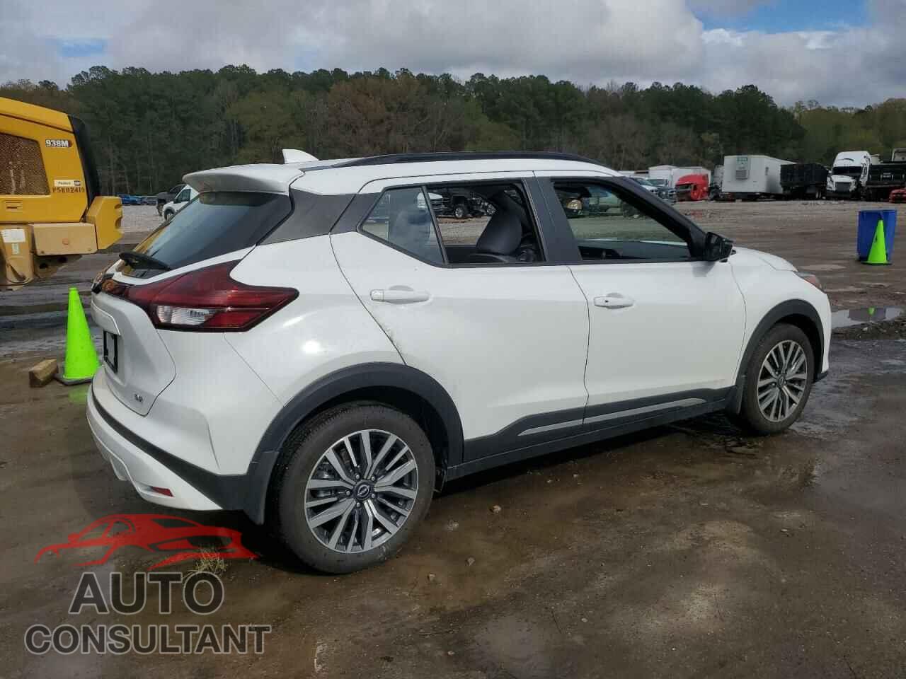 NISSAN KICKS 2023 - 3N1CP5DVXPL526583