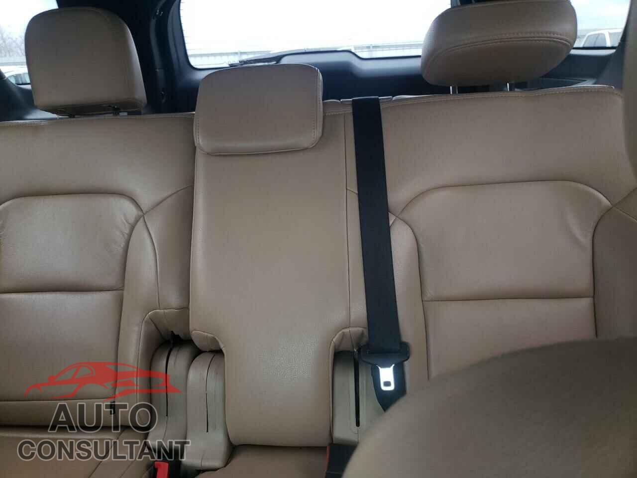 FORD EXPLORER 2016 - 1FM5K7B83GGA23071