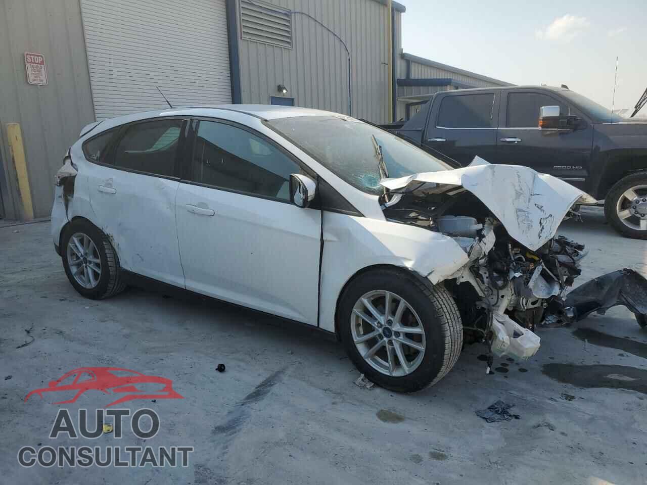 FORD FOCUS 2017 - 1FADP3K27HL342817