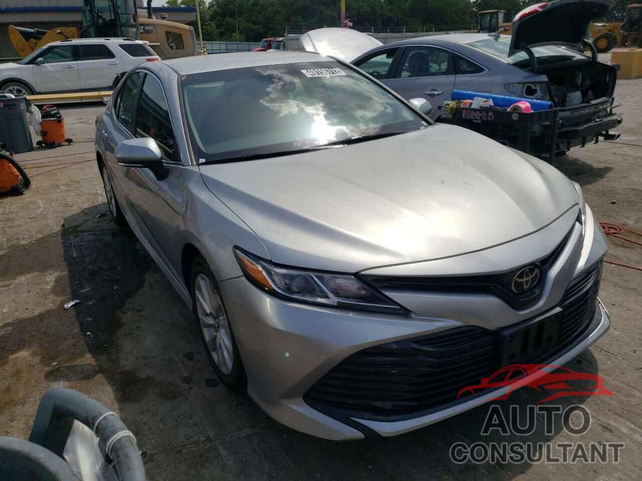 TOYOTA CAMRY 2018 - 4T1B11HK5JU041344