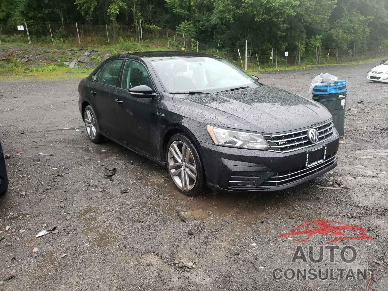VOLKSWAGEN PASSAT 2018 - 1VWAA7A37JC004837