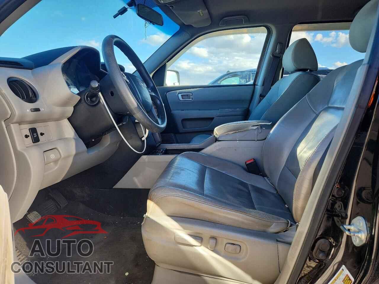 HONDA PILOT 2011 - 5FNYF4H40BB034301