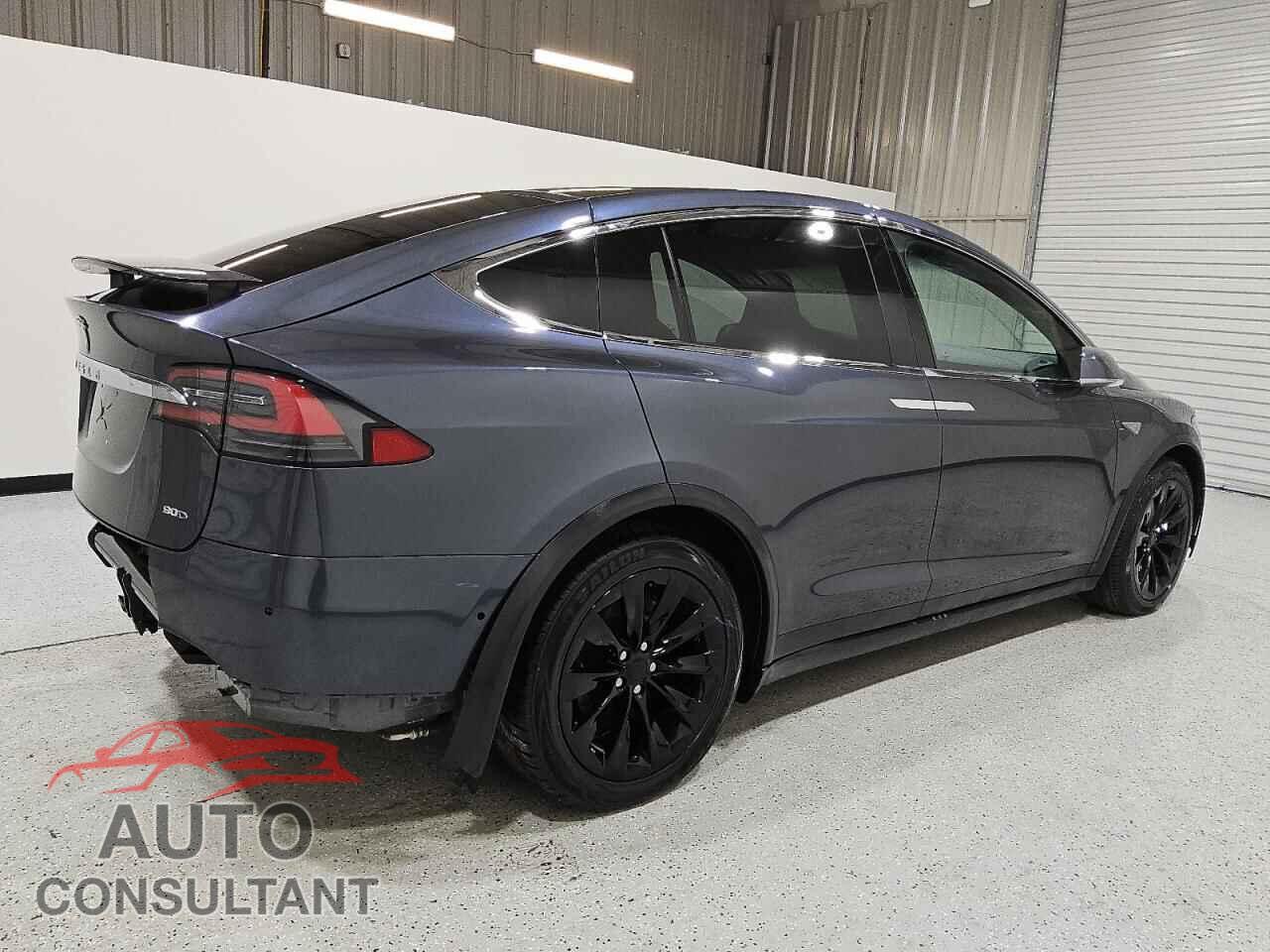 TESLA MODEL X 2016 - 5YJXCAE22GF004875