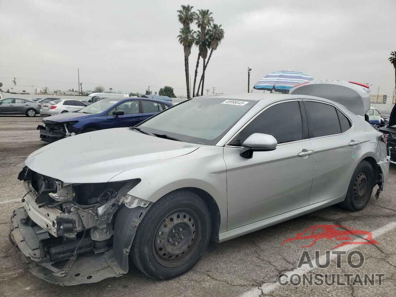 TOYOTA CAMRY 2018 - 4T1B11HK5JU070598