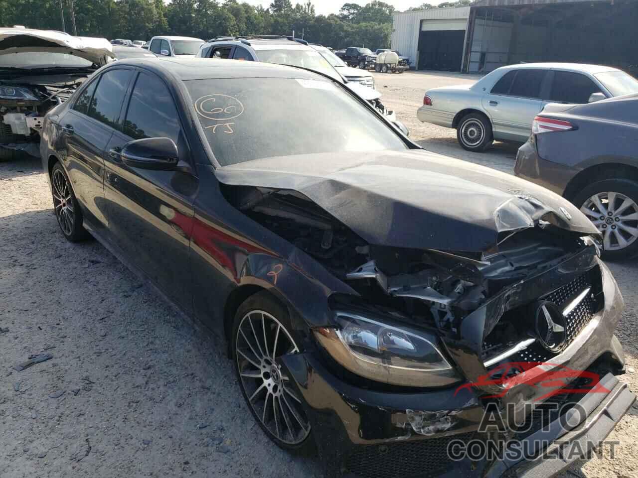MERCEDES-BENZ C-CLASS 2018 - 55SWF4JB8JU267176