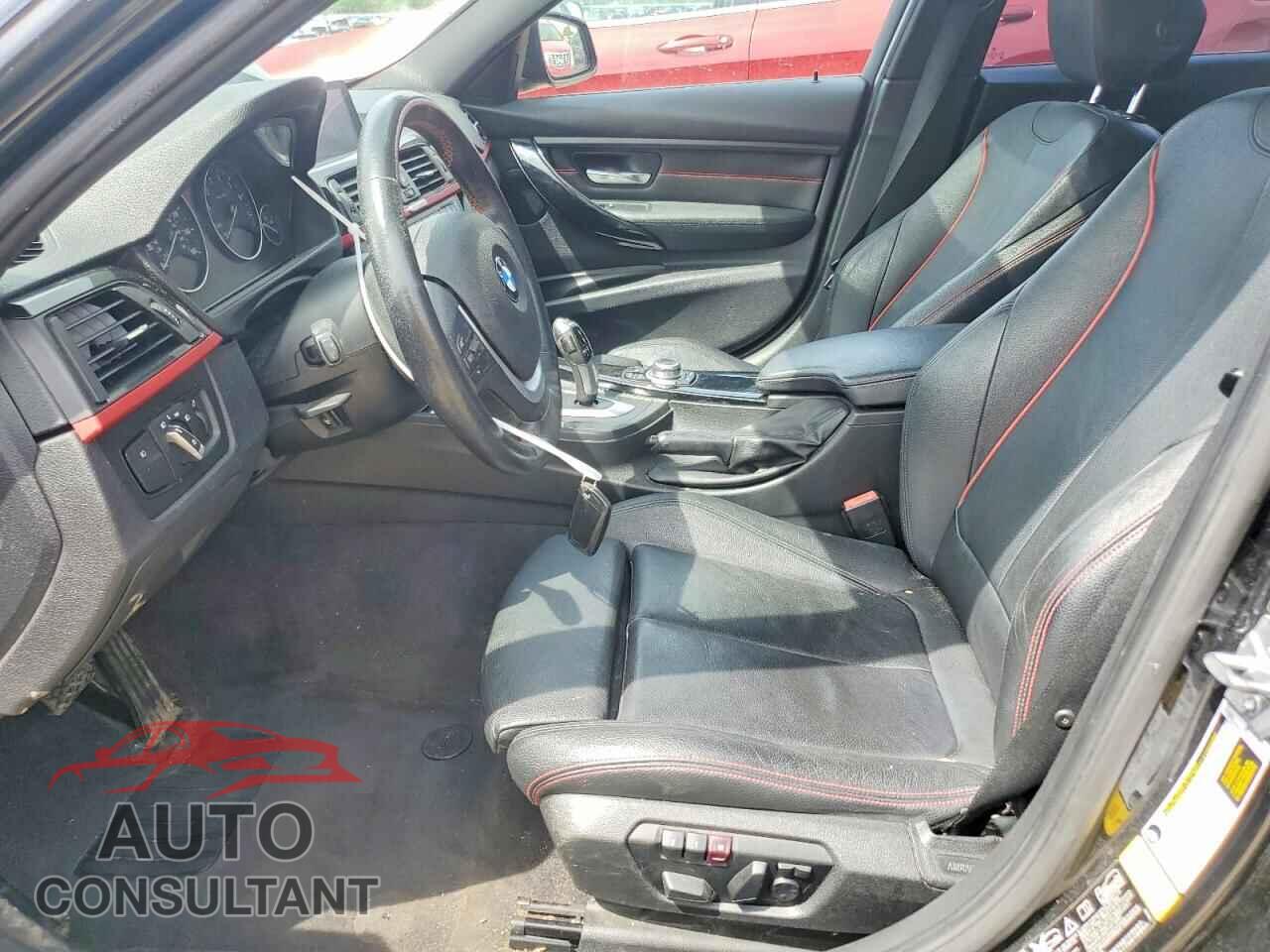 BMW 3 SERIES 2013 - WBA3B5G58DNS05464