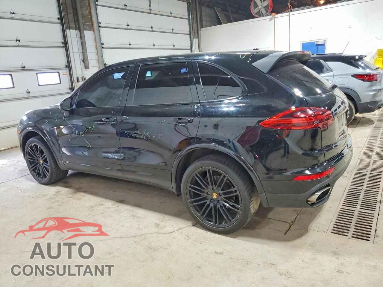 PORSCHE CAYENNE 2017 - WP1AA2A21HKA80193
