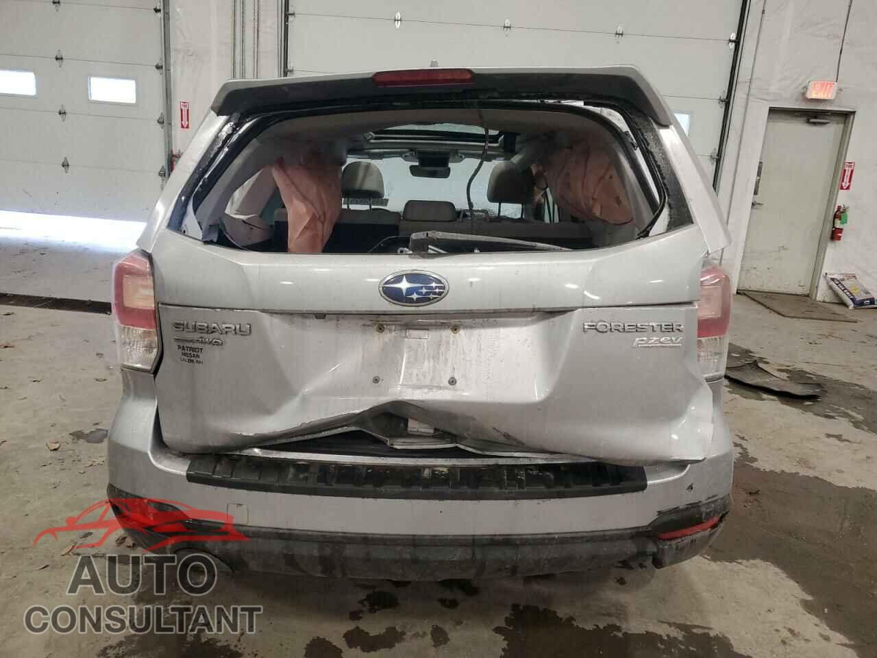 SUBARU FORESTER 2017 - JF2SJADC7HH432387