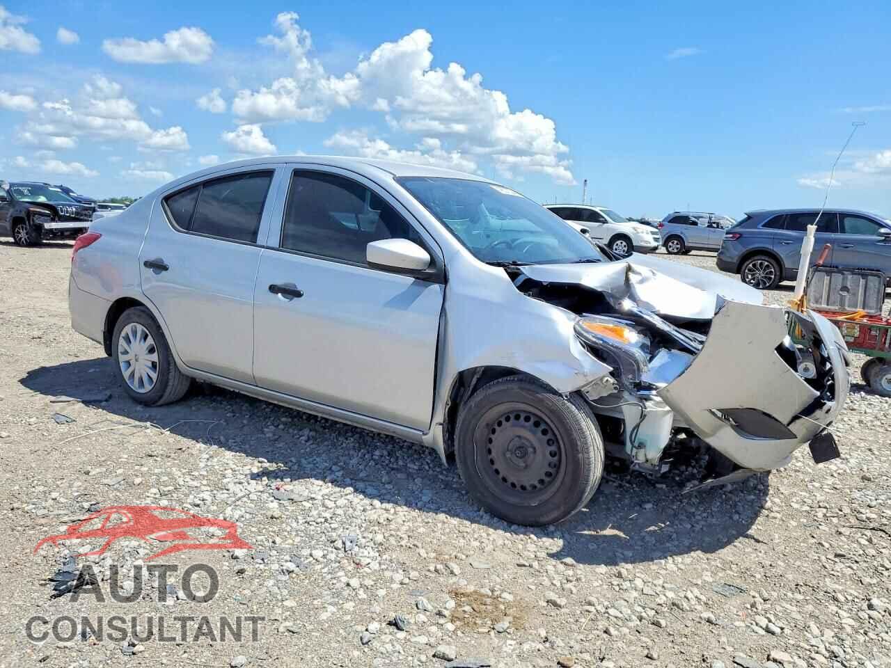 NISSAN VERSA 2017 - 3N1CN7AP3HL898064