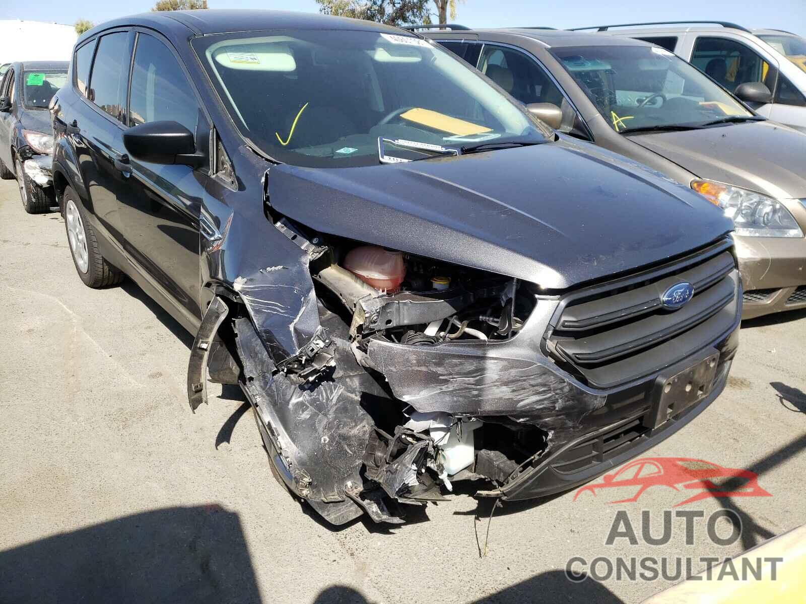 FORD ESCAPE 2018 - 1FMCU0F7XJUA24818