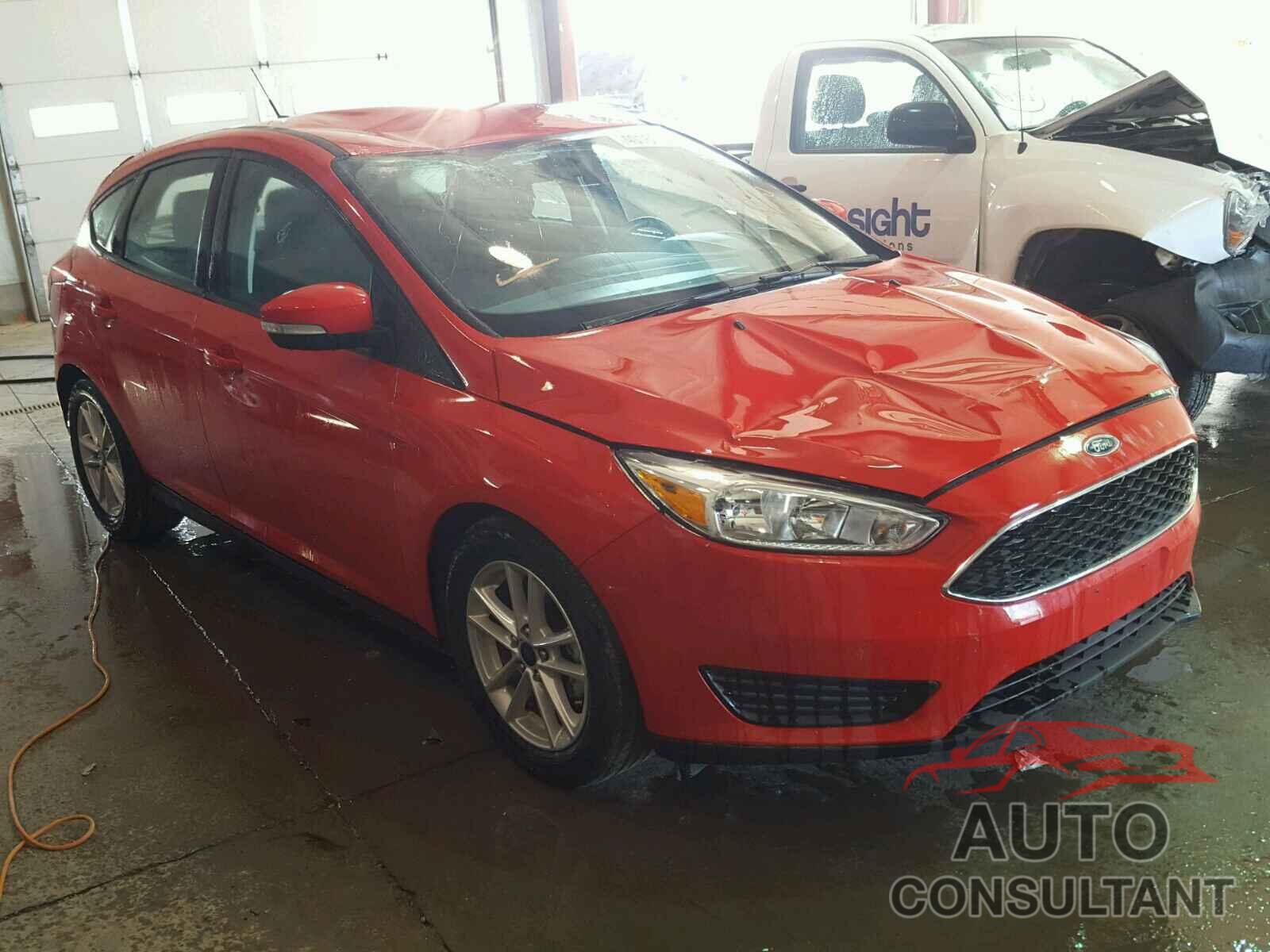 FORD FOCUS 2017 - 1FADP3K21HL284204