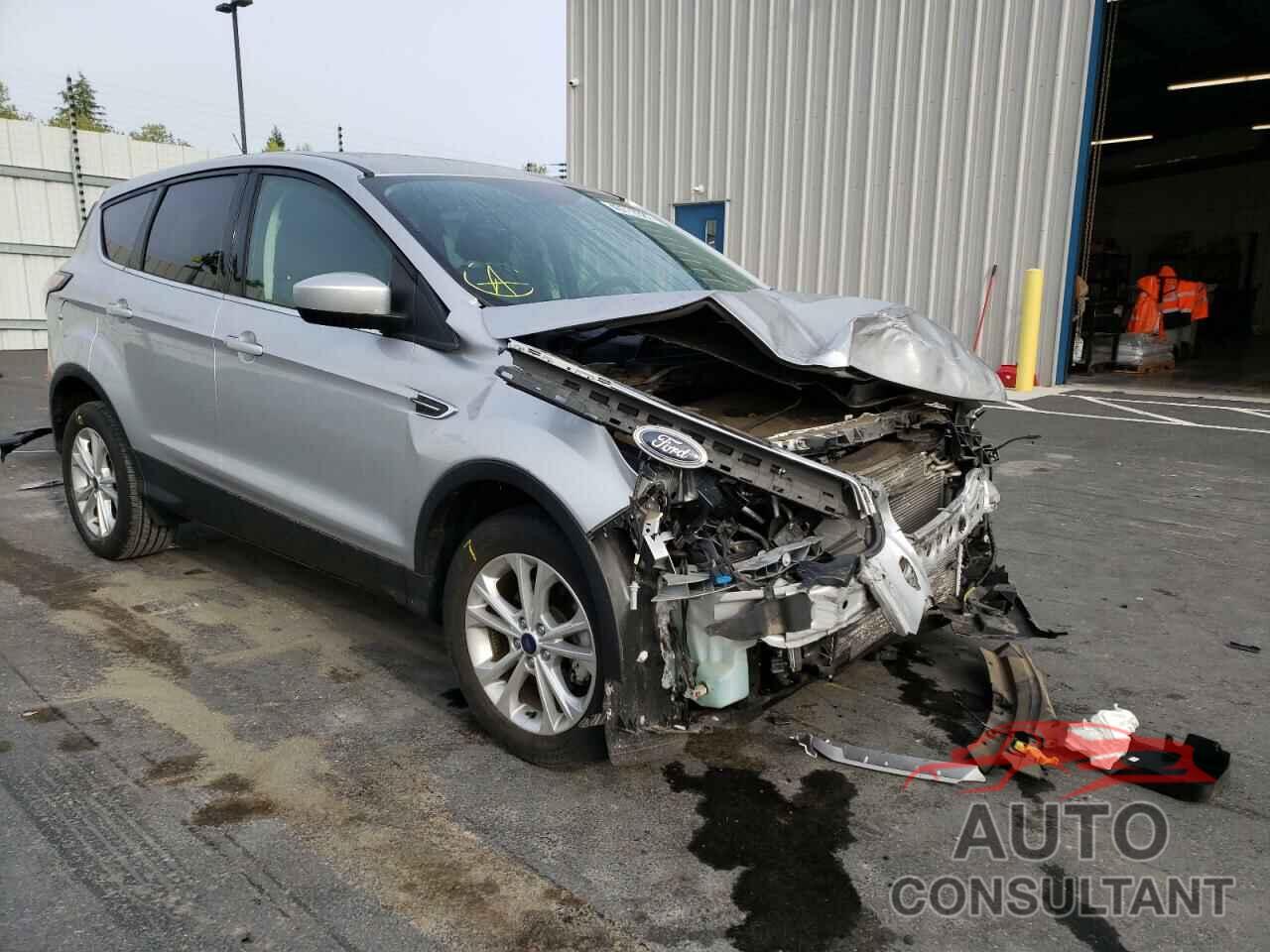 FORD ESCAPE 2017 - 1FMCU0GD3HUD42844