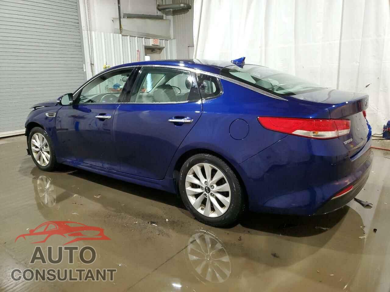KIA OPTIMA 2018 - 5XXGU4L32JG200099